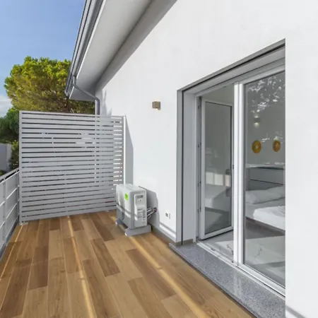 Elegant With Shared Pool Appartement